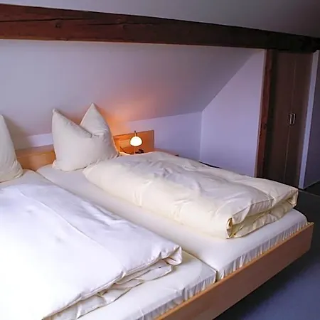 Lechstedter Obstweinschaenke Otel 3*